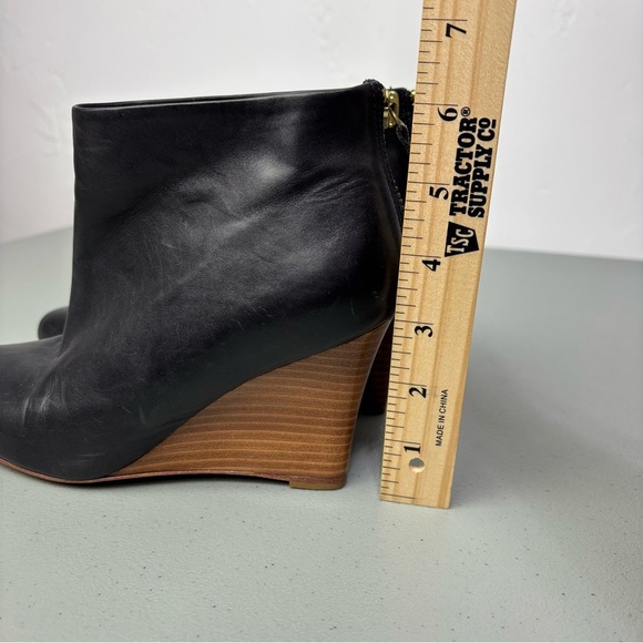 Ann Taylor Black Ankle Booties Wedge Zip Closure Women's 6.5M Classic Style - Picture 6 of 13